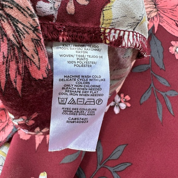 5 for $40 Loft Floral Top Blouse Size M - Picture 7 of 7